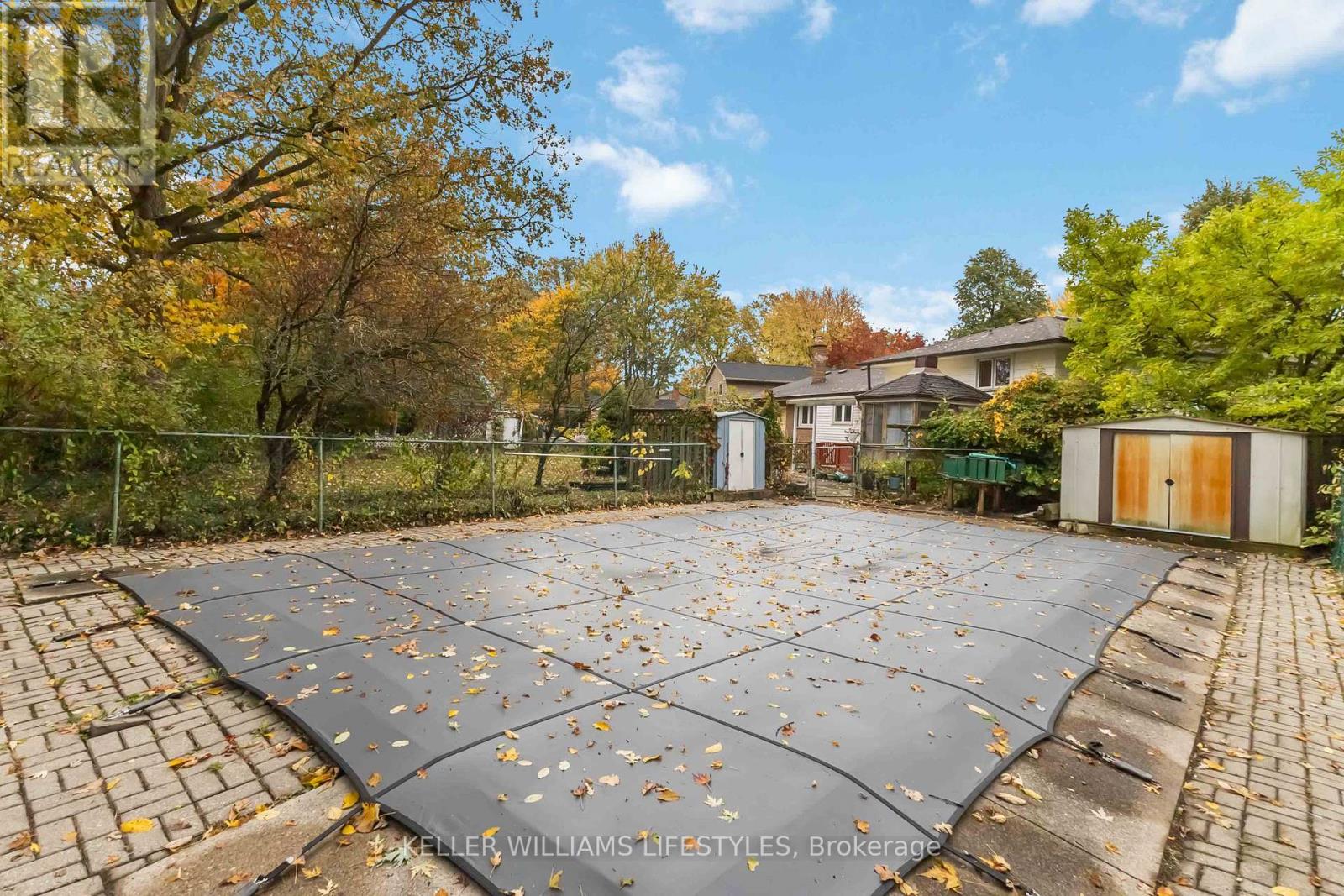 935 Norton Crescent, London South (South O), Ontario  N6J 2Y8 - Photo 34 - X12480037