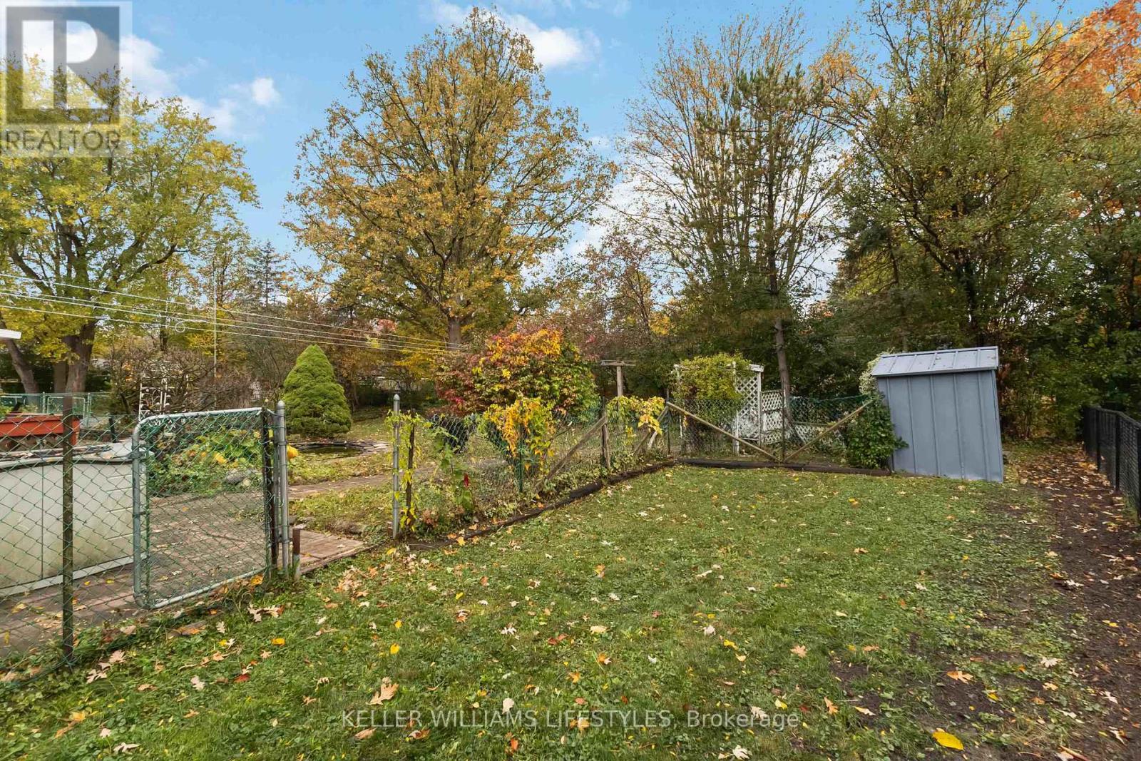 935 Norton Crescent, London South (South O), Ontario  N6J 2Y8 - Photo 35 - X12480037
