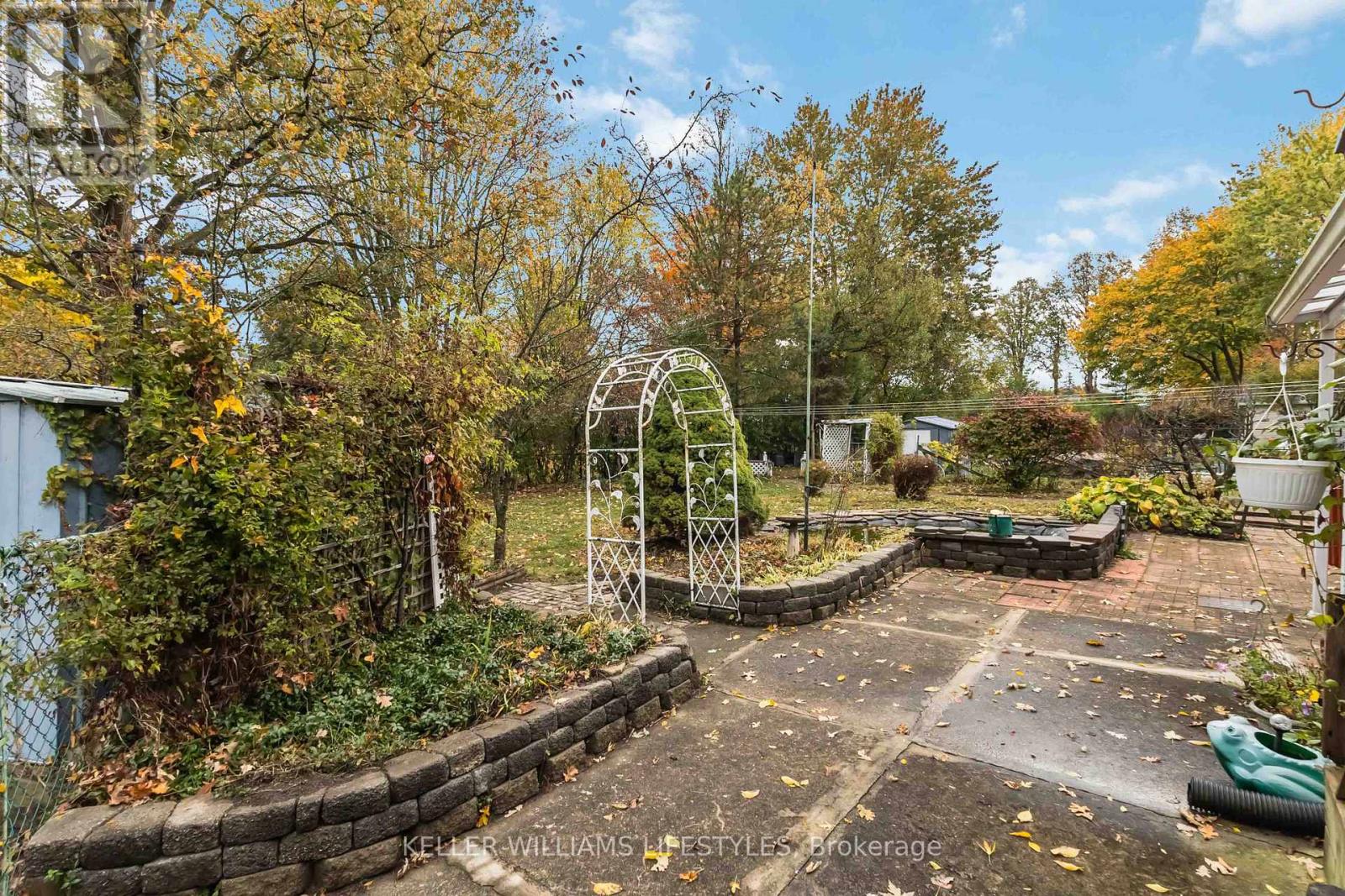 935 Norton Crescent, London South (South O), Ontario  N6J 2Y8 - Photo 38 - X12480037