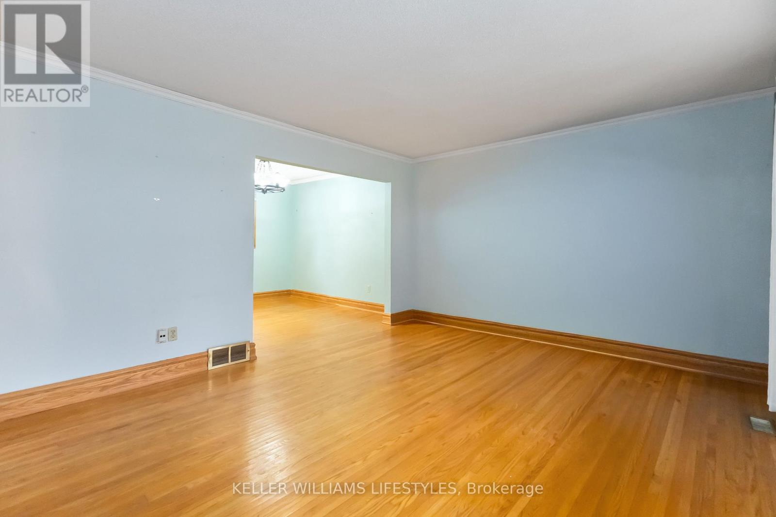 935 Norton Crescent, London South (South O), Ontario  N6J 2Y8 - Photo 9 - X12480037