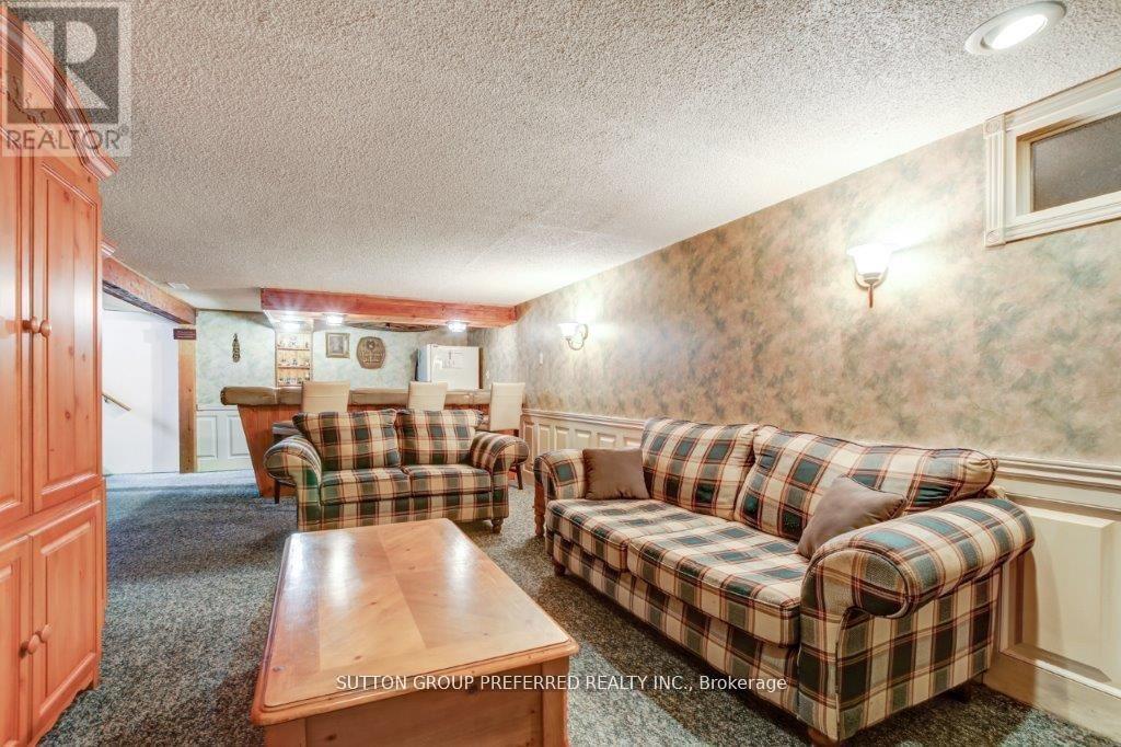 303 Admiral Drive, London East, Ontario  N5V 1J2 - Photo 14 - X12480073