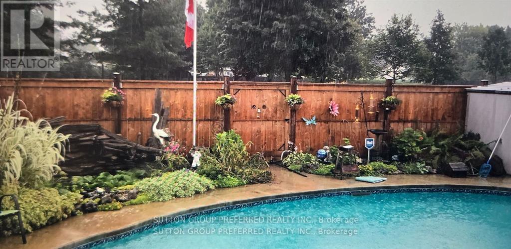 303 Admiral Drive, London East, Ontario  N5V 1J2 - Photo 33 - X12480073