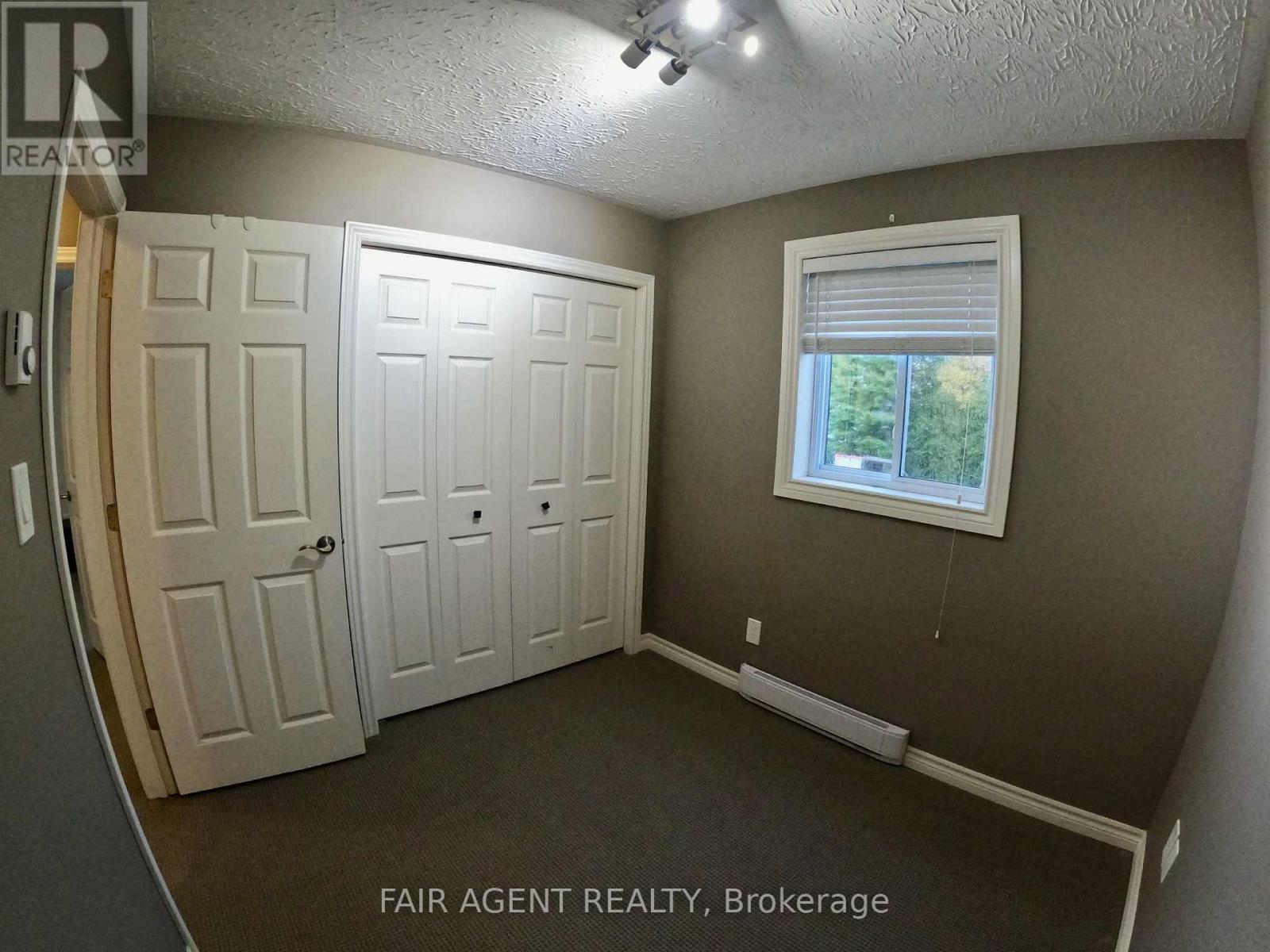 655 Hunter Street, Kincardine, Ontario  N2Z 1S2 - Photo 11 - X12480106