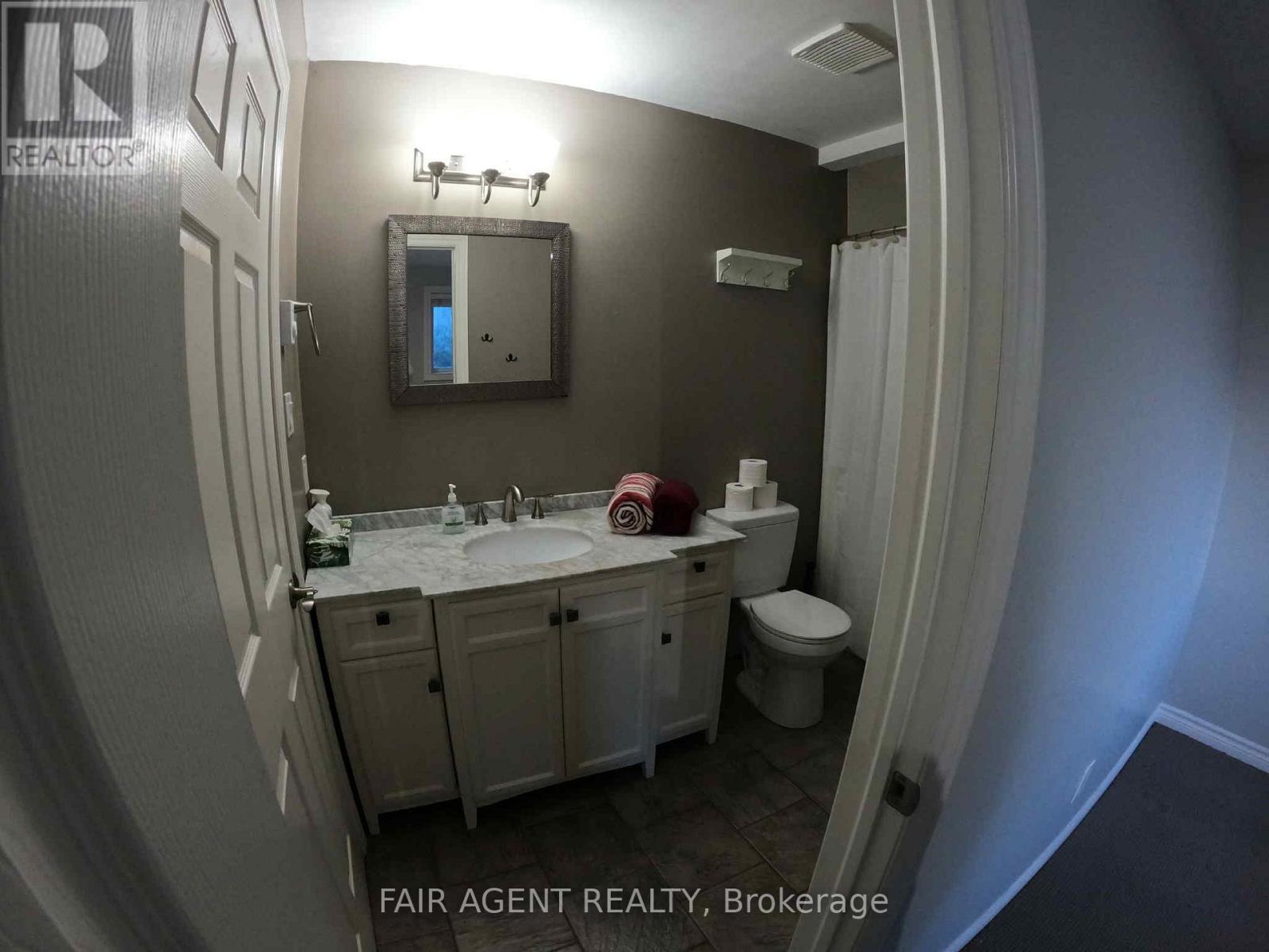 655 Hunter Street, Kincardine, Ontario  N2Z 1S2 - Photo 14 - X12480106
