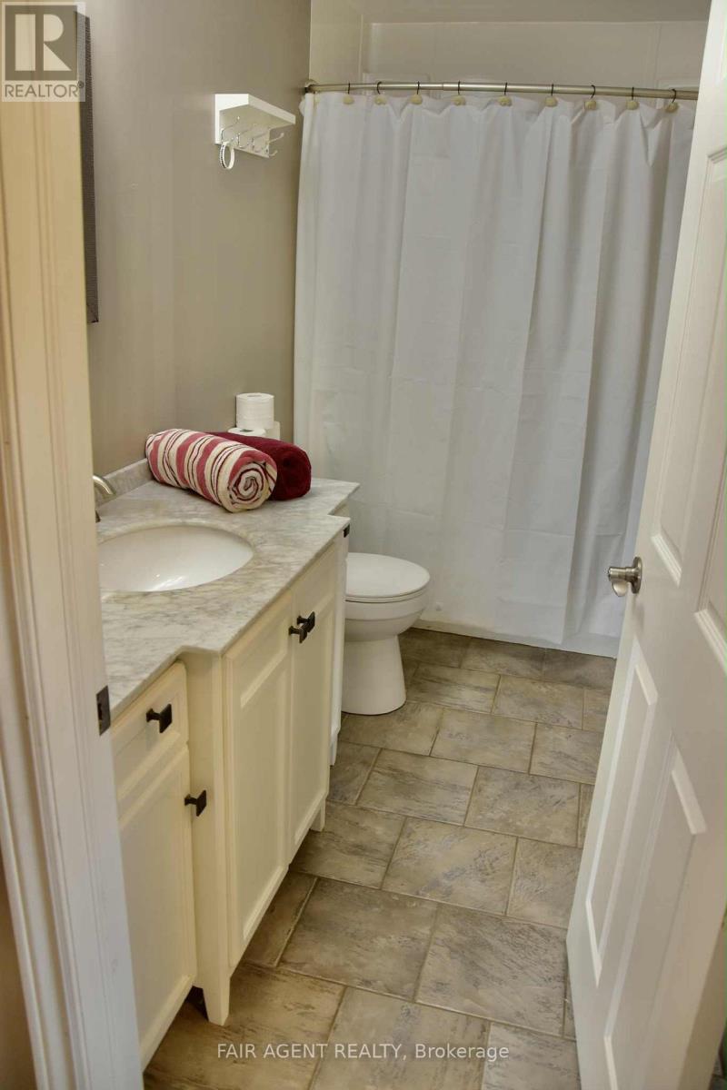 655 Hunter Street, Kincardine, Ontario  N2Z 1S2 - Photo 15 - X12480106