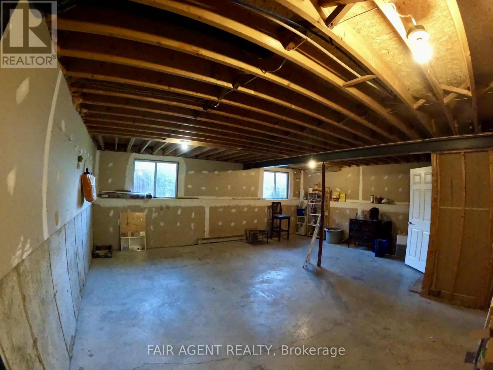 655 Hunter Street, Kincardine, Ontario  N2Z 1S2 - Photo 18 - X12480106