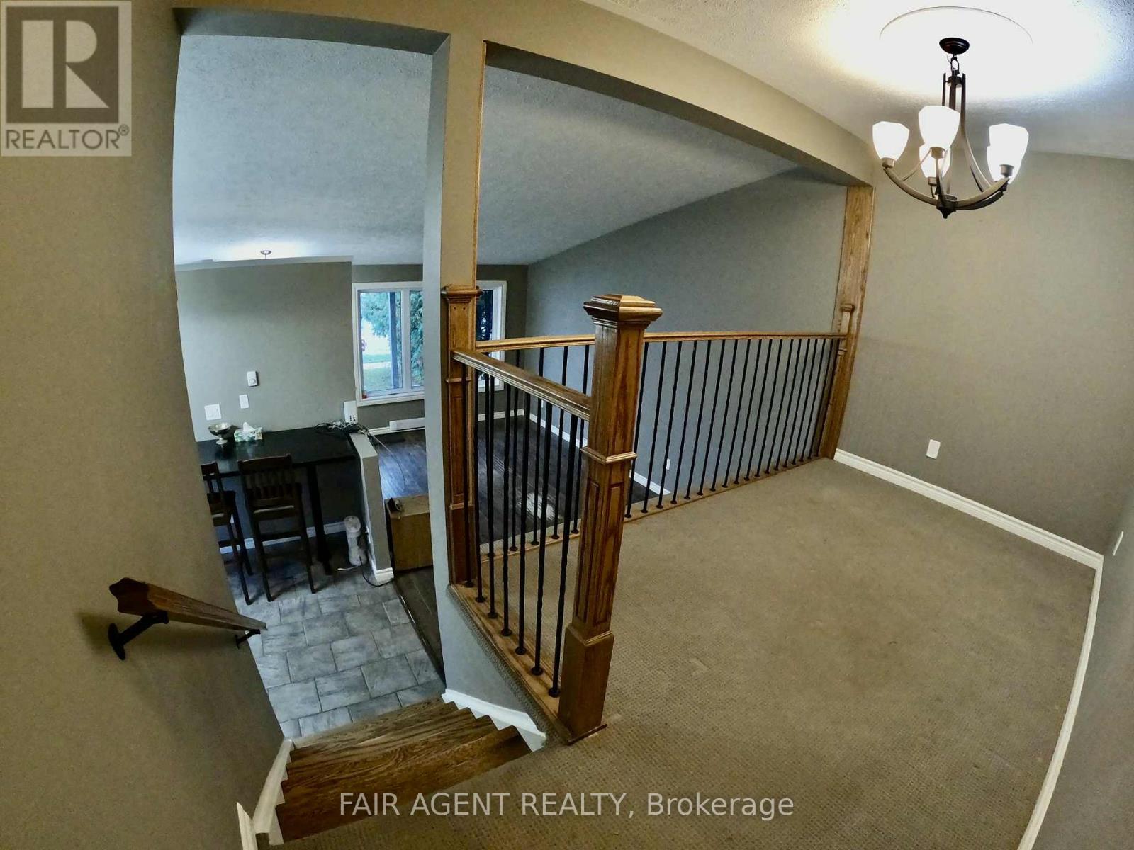 655 Hunter Street, Kincardine, Ontario  N2Z 1S2 - Photo 8 - X12480106