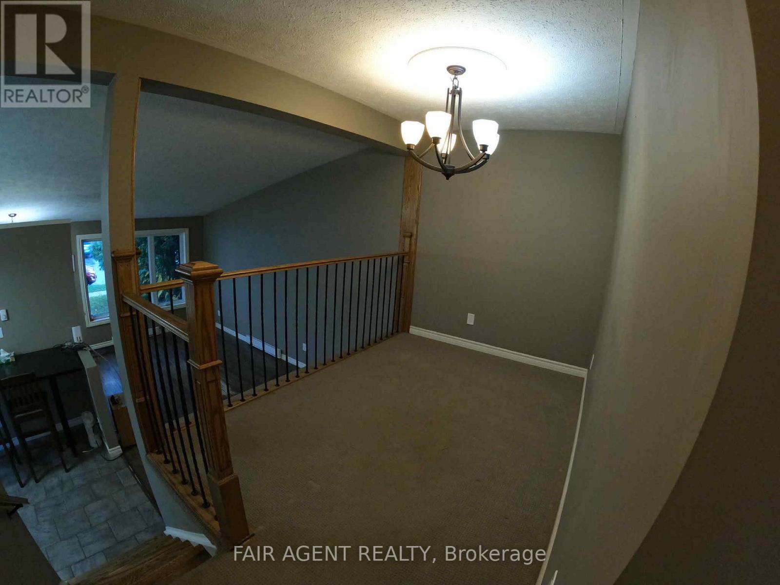 655 Hunter Street, Kincardine, Ontario  N2Z 1S2 - Photo 9 - X12480106