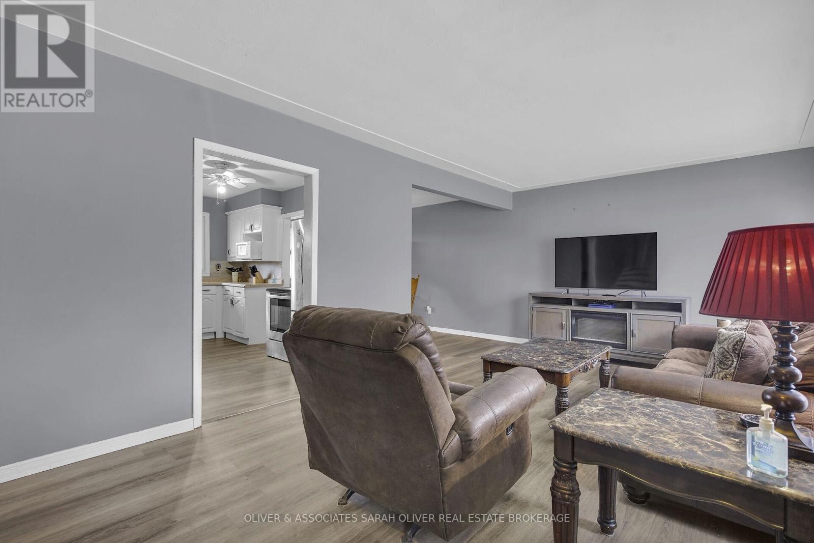 1502 Perth Avenue, London East, Ontario  N5V 2M5 - Photo 7 - X12480135