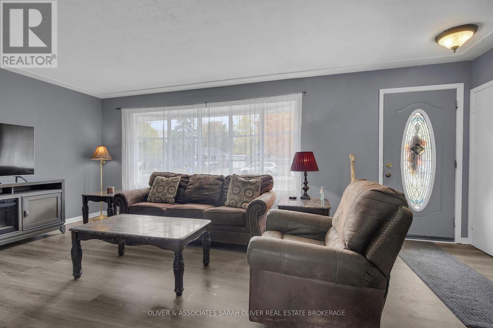 1502 Perth Avenue, London East, Ontario  N5V 2M5 - Photo 9 - X12480135