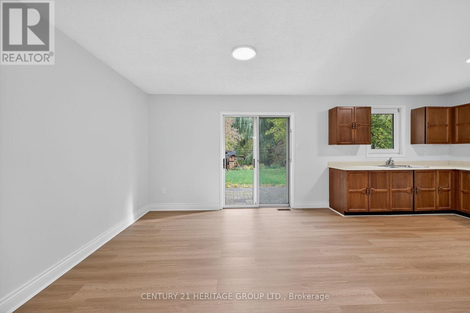 1087 County Rd 42, Clearview, Ontario  L0M 1S0 - Photo 12 - S12480009