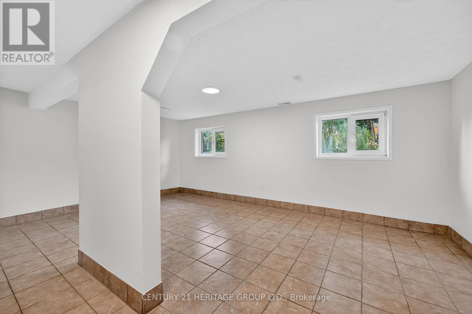 1087 County Rd 42, Clearview, Ontario  L0M 1S0 - Photo 33 - S12480009