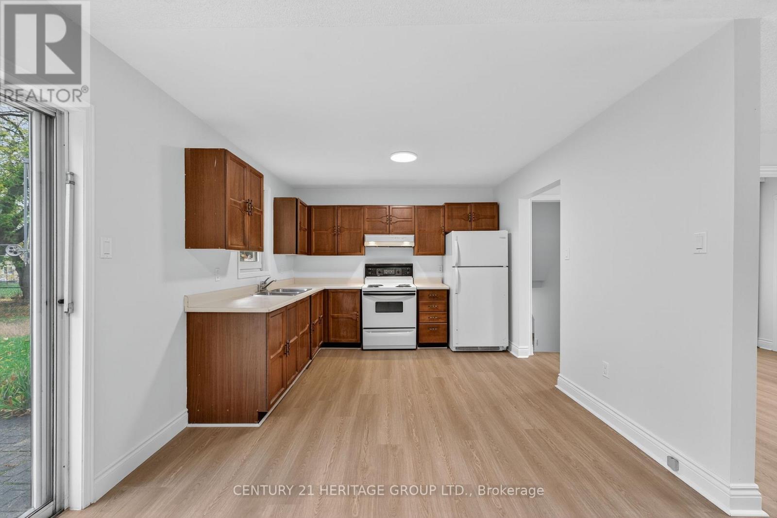 1087 County Rd 42, Clearview, Ontario  L0M 1S0 - Photo 8 - S12480009