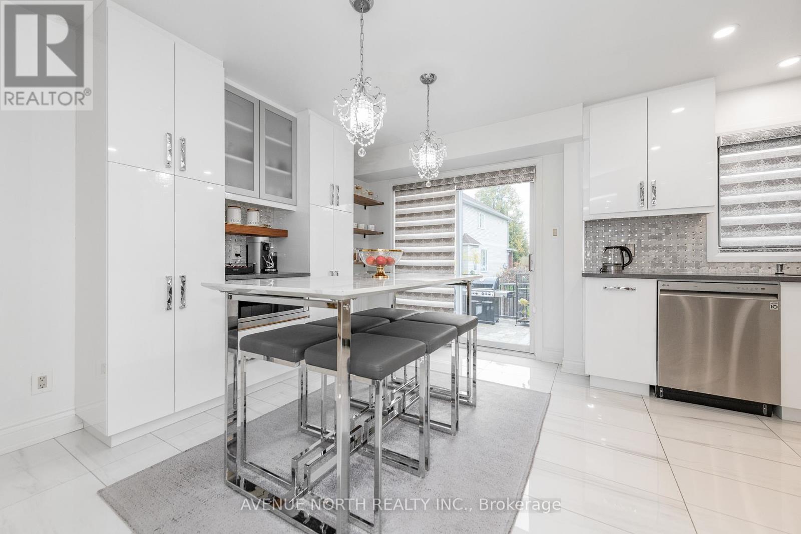 2163 Johnston Road, Ottawa, Ontario  K1G 5K2 - Photo 17 - X12480108