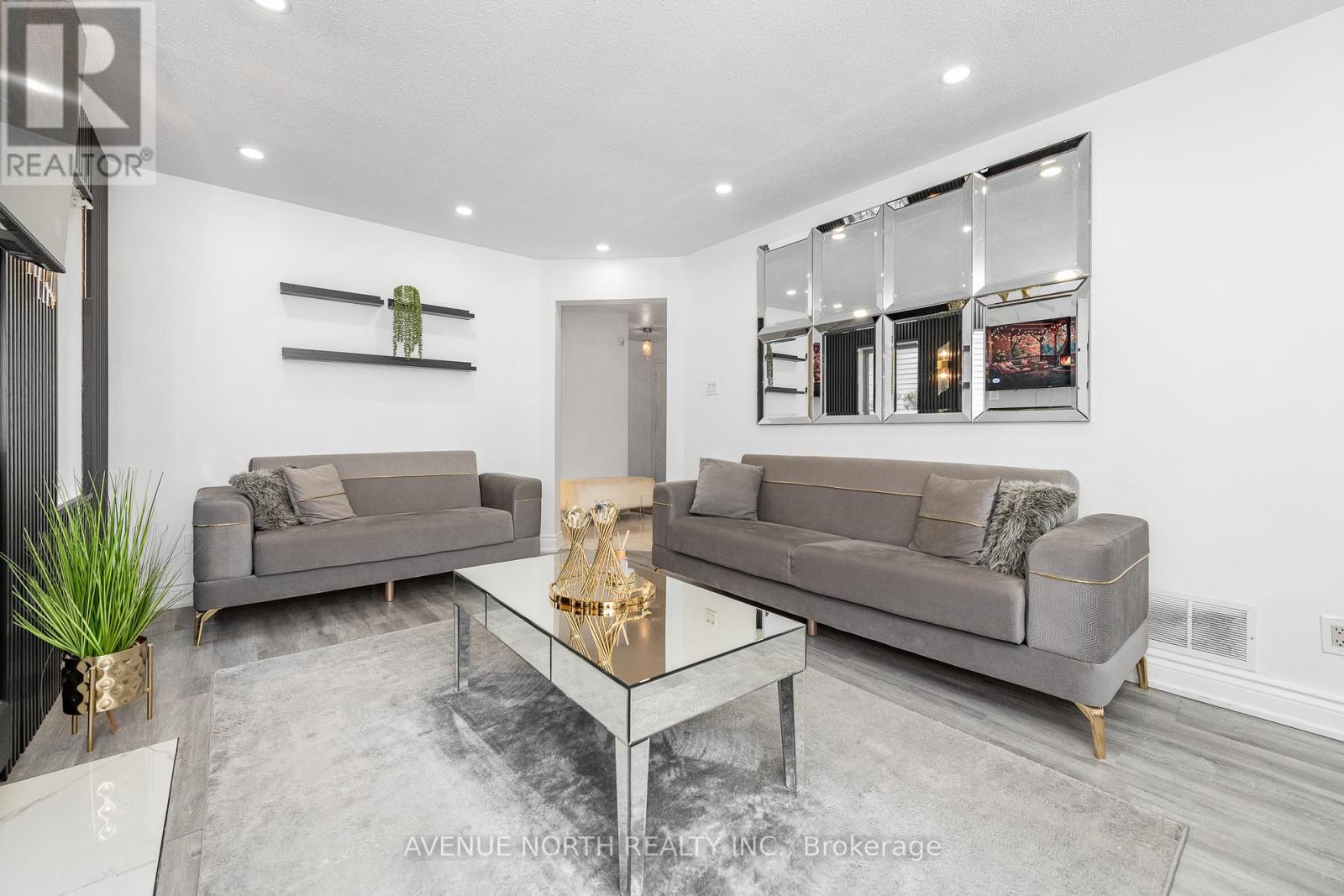 2163 Johnston Road, Ottawa, Ontario  K1G 5K2 - Photo 24 - X12480108