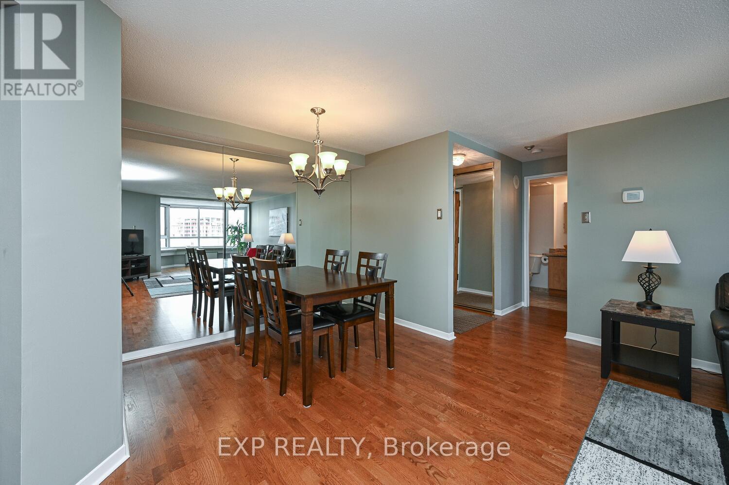 912 - 80 Sandcastle Drive, Ottawa, Ontario  K2H 9E7 - Photo 10 - X12480113