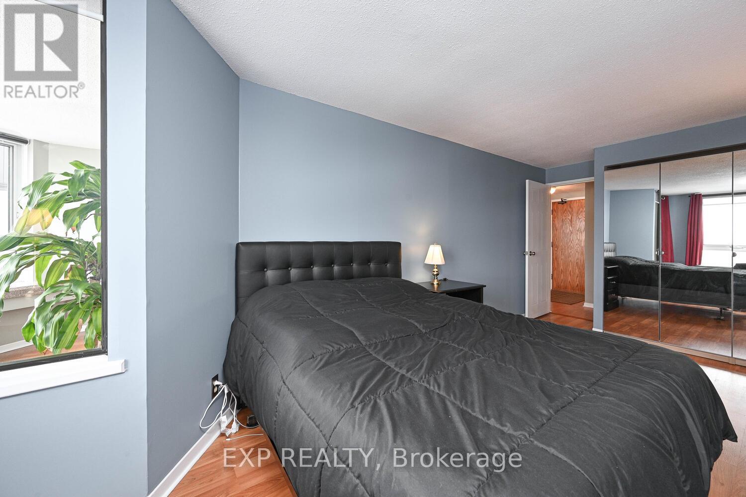 912 - 80 Sandcastle Drive, Ottawa, Ontario  K2H 9E7 - Photo 24 - X12480113