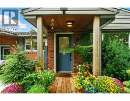 8 OLIVE Street, Grimsby, Ontario