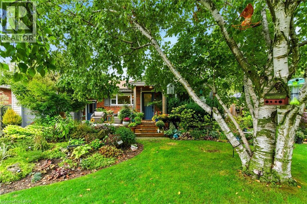 8 Olive Street, Grimsby, Ontario  L3M 2B5 - Photo 3 - 40773822
