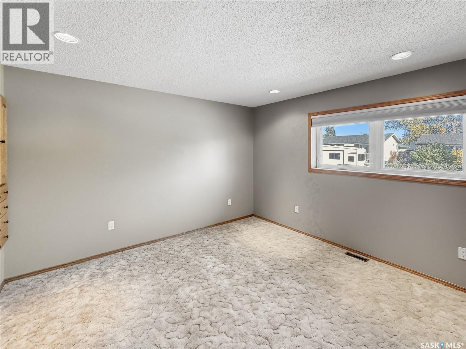 50 1st Avenue Sw, Swift Current, Saskatchewan  S9H 3G9 - Photo 18 - SK019661