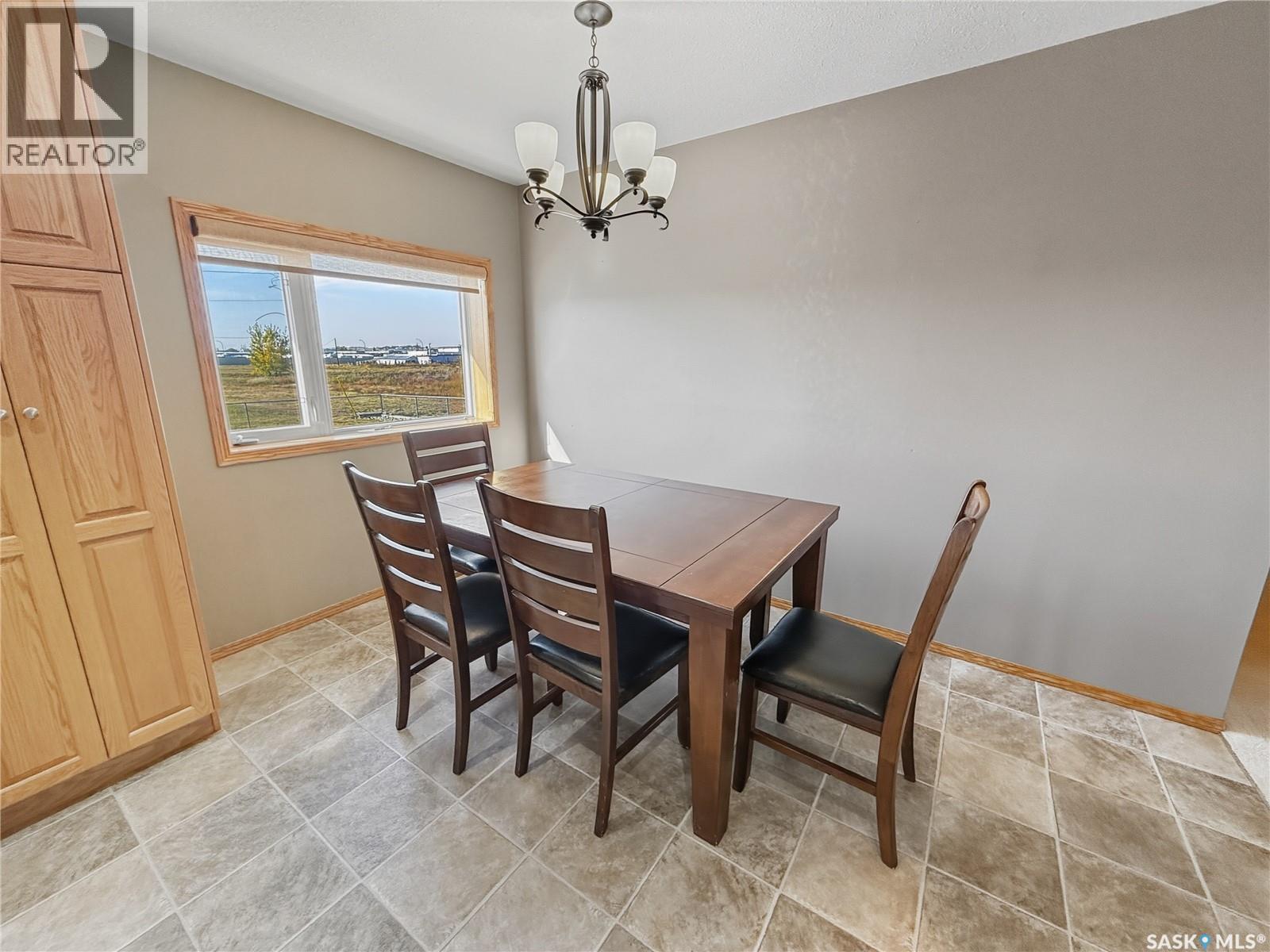 50 1st Avenue Sw, Swift Current, Saskatchewan  S9H 3G9 - Photo 10 - SK019661