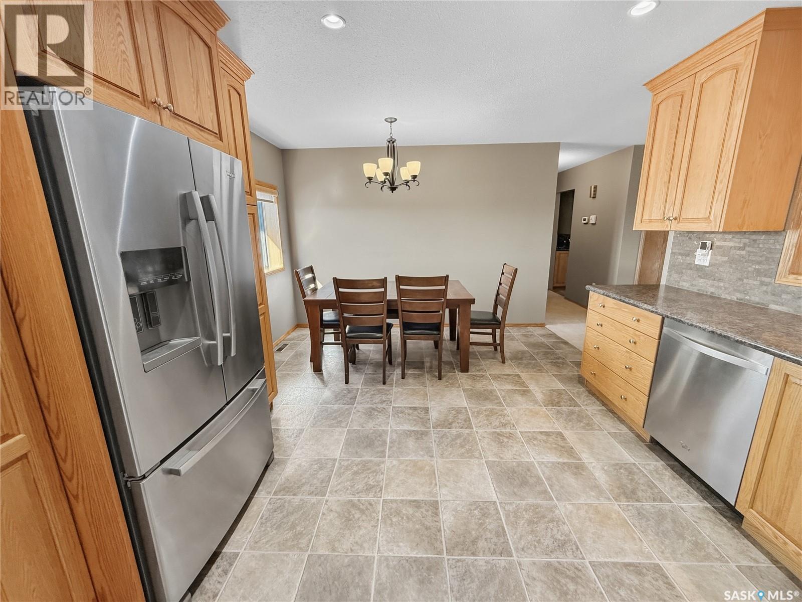 50 1st Avenue Sw, Swift Current, Saskatchewan  S9H 3G9 - Photo 7 - SK019661