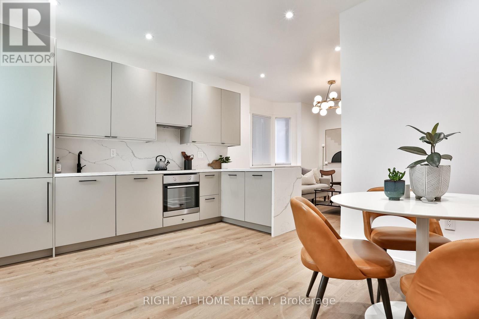 MAIN - 1365 LANSDOWNE AVENUE, Toronto, Ontario