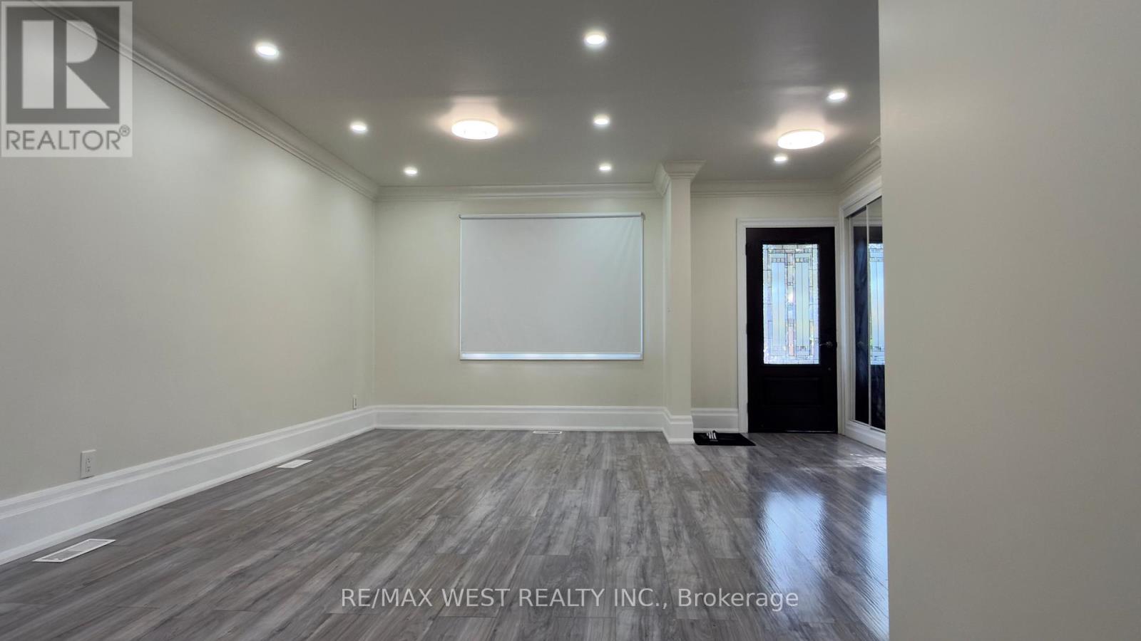 25 Sixteenth Street, Toronto, Ontario  M8V 3J7 - Photo 16 - W12479986