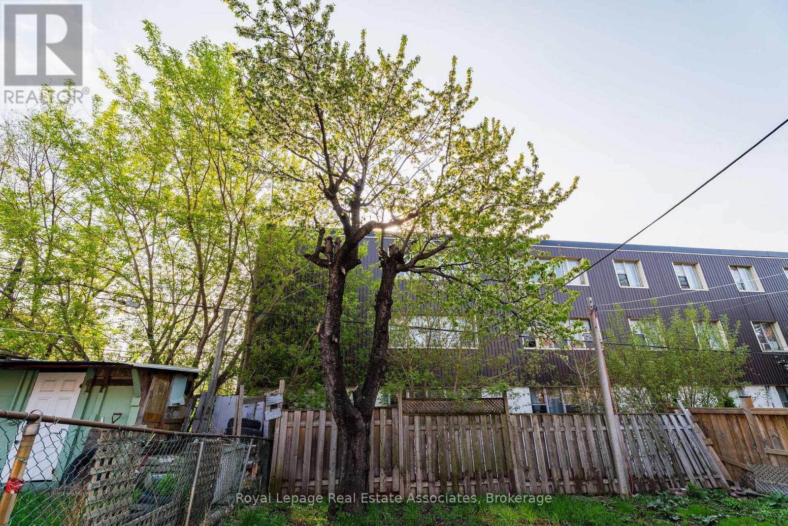 3032 Keele Street, Toronto, Ontario  M3M 2H4 - Photo 36 - W12480017