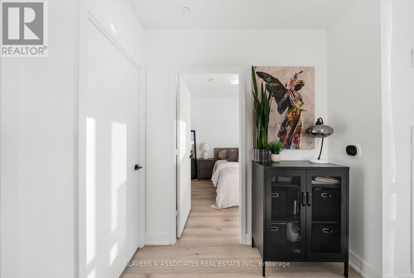 720 - 60 George Butchart Drive, Toronto, Ontario  M3K 0E1 - Photo 10 - W12480022