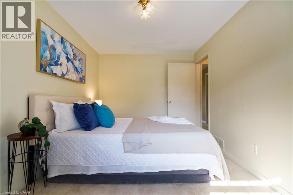 2073 Seafare Drive, Oakville, Ontario  L6L 1P5 - Photo 17 - 40781942