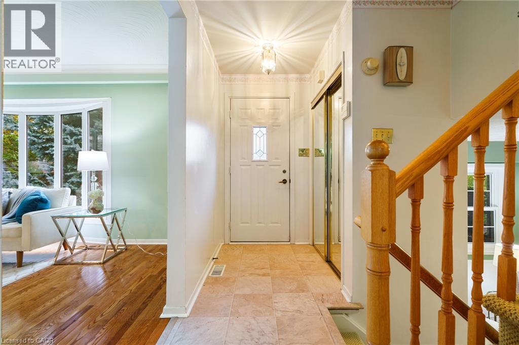 2073 Seafare Drive, Oakville, Ontario  L6L 1P5 - Photo 2 - 40781942