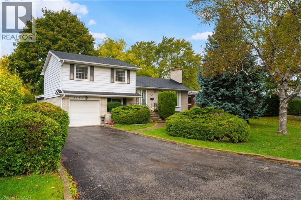 2073 SEAFARE Drive, Oakville, Ontario