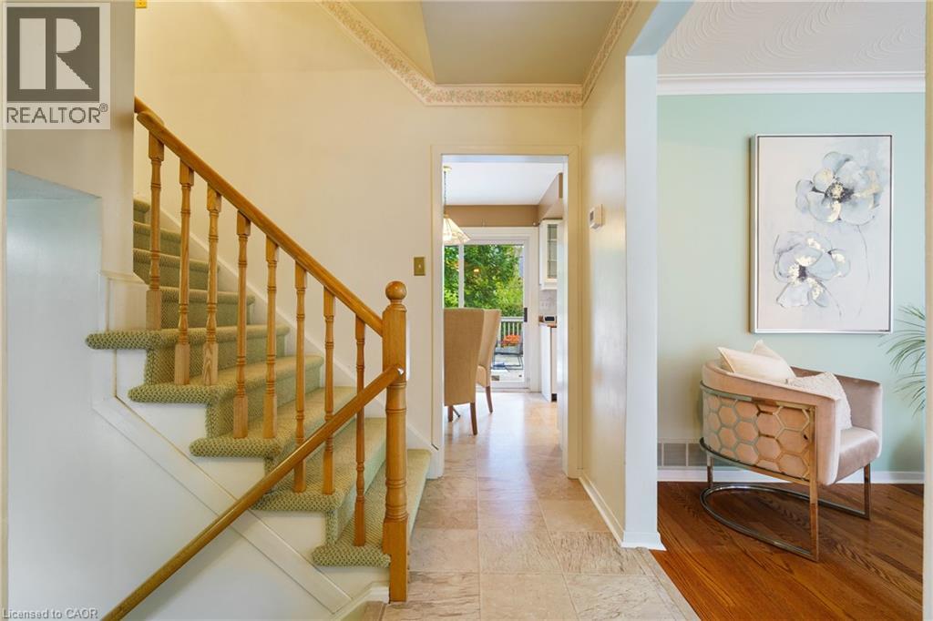 2073 Seafare Drive, Oakville, Ontario  L6L 1P5 - Photo 3 - 40781942