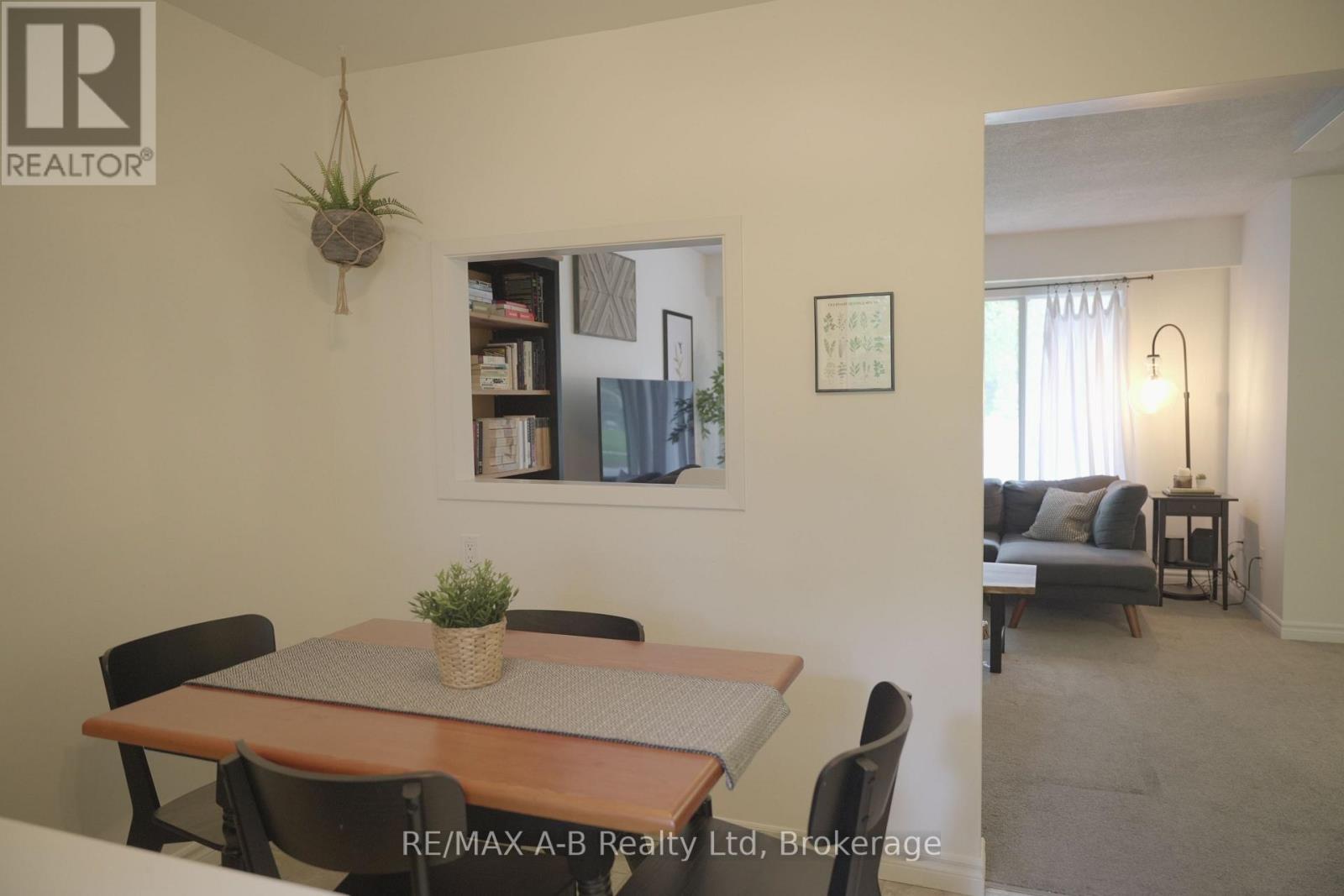 A - 175 Vermont Street, Waterloo, Ontario  N2J 2M9 - Photo 10 - X12480134