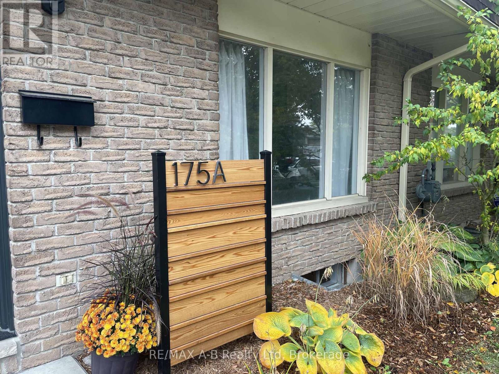 A - 175 Vermont Street, Waterloo, Ontario  N2J 2M9 - Photo 3 - X12480134
