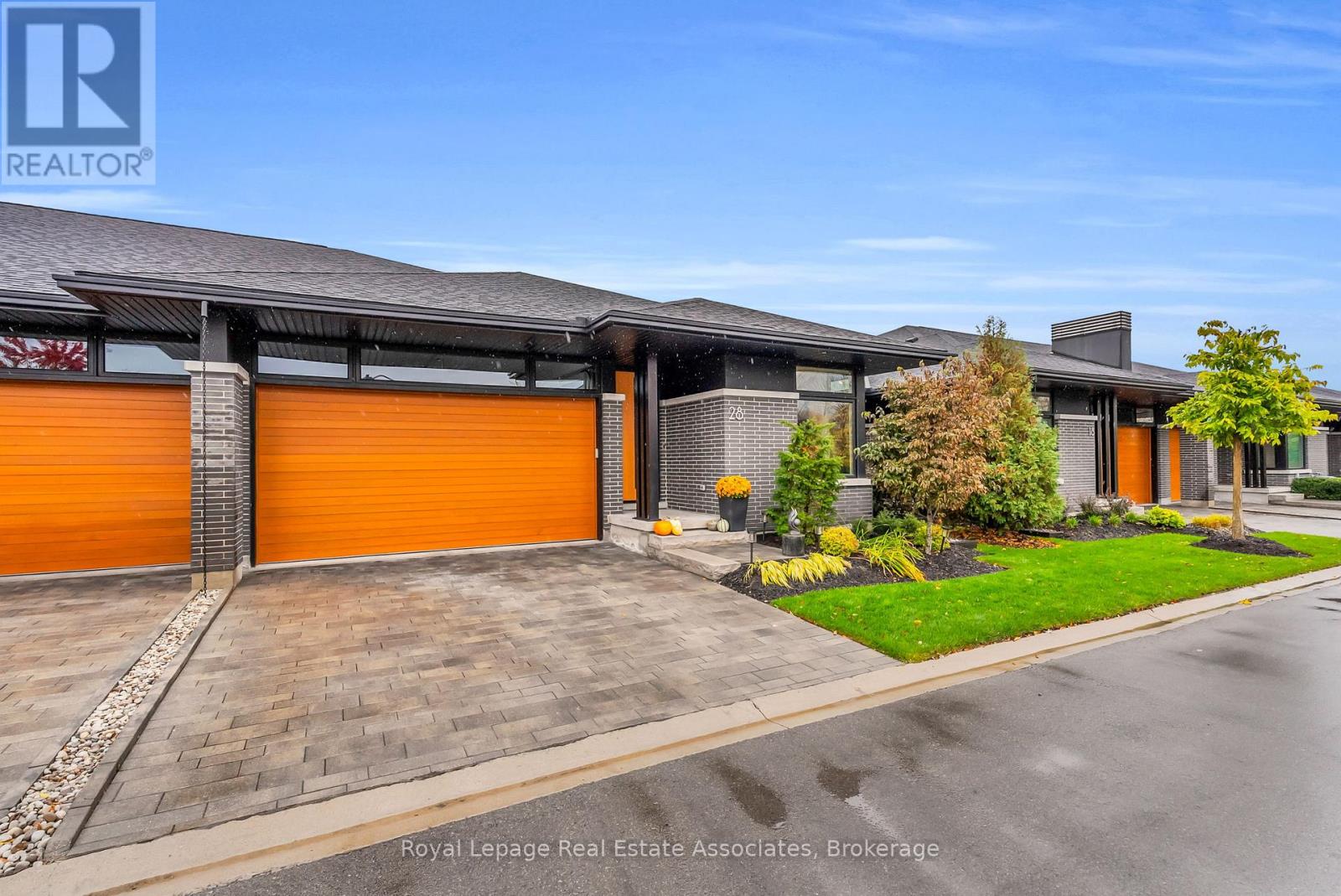 28 Juniper Trail, Welland, Ontario  L3C 0H5 - Photo 3 - X12479964