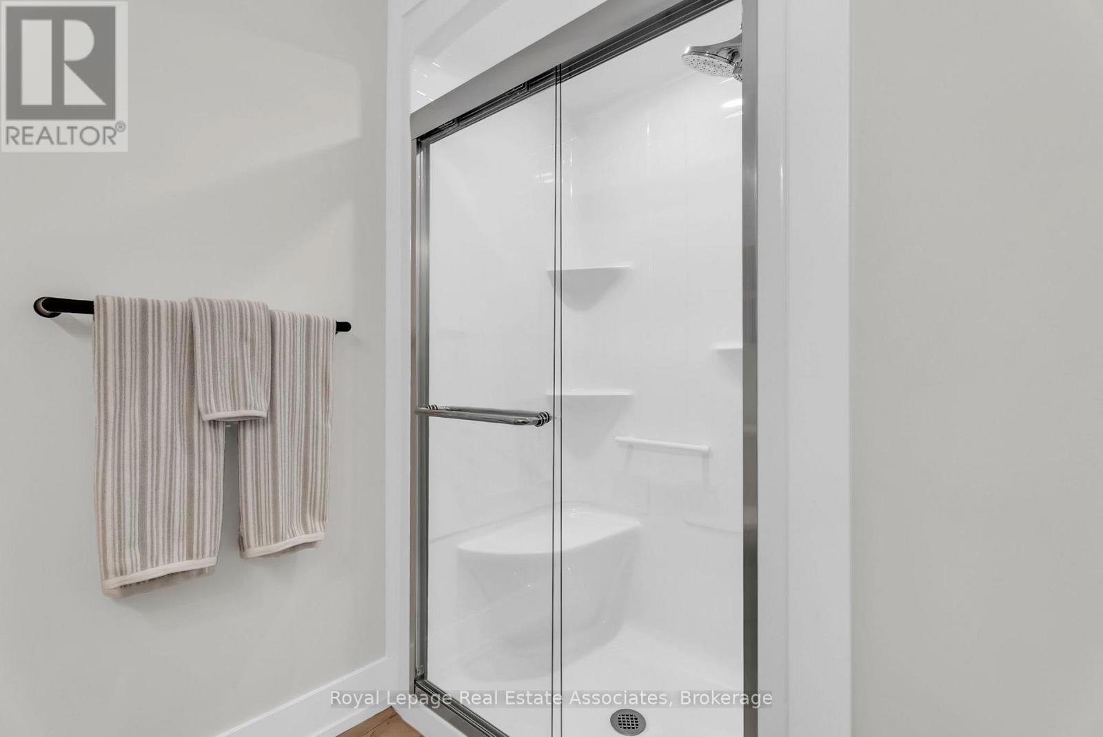 28 Juniper Trail, Welland, Ontario  L3C 0H5 - Photo 38 - X12479964