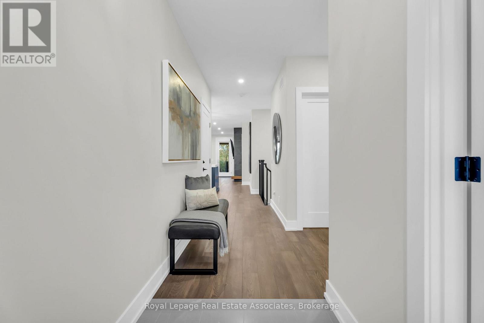 28 Juniper Trail, Welland, Ontario  L3C 0H5 - Photo 8 - X12479964