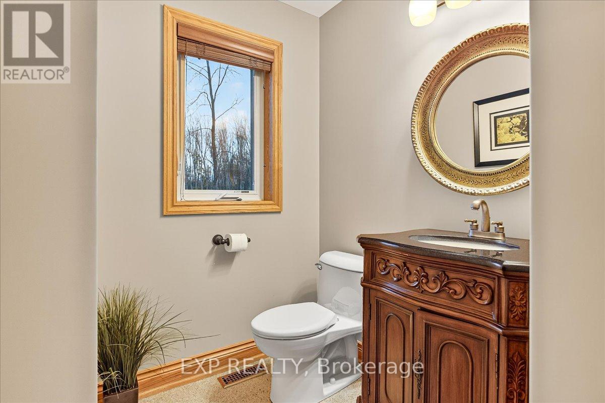 192 Sunset Boulevard, Blue Mountains, Ontario  N0H 2P0 - Photo 36 - X12479967