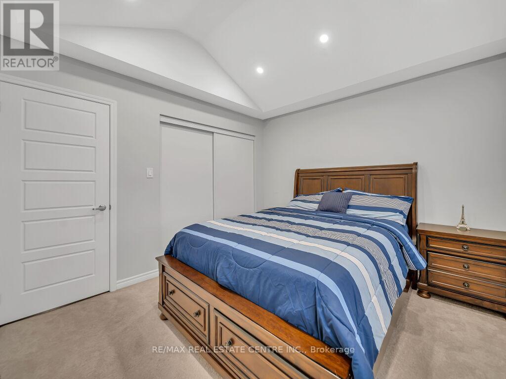 19 Pickett Place, Cambridge, Ontario  N3E 0B4 - Photo 29 - X12480002