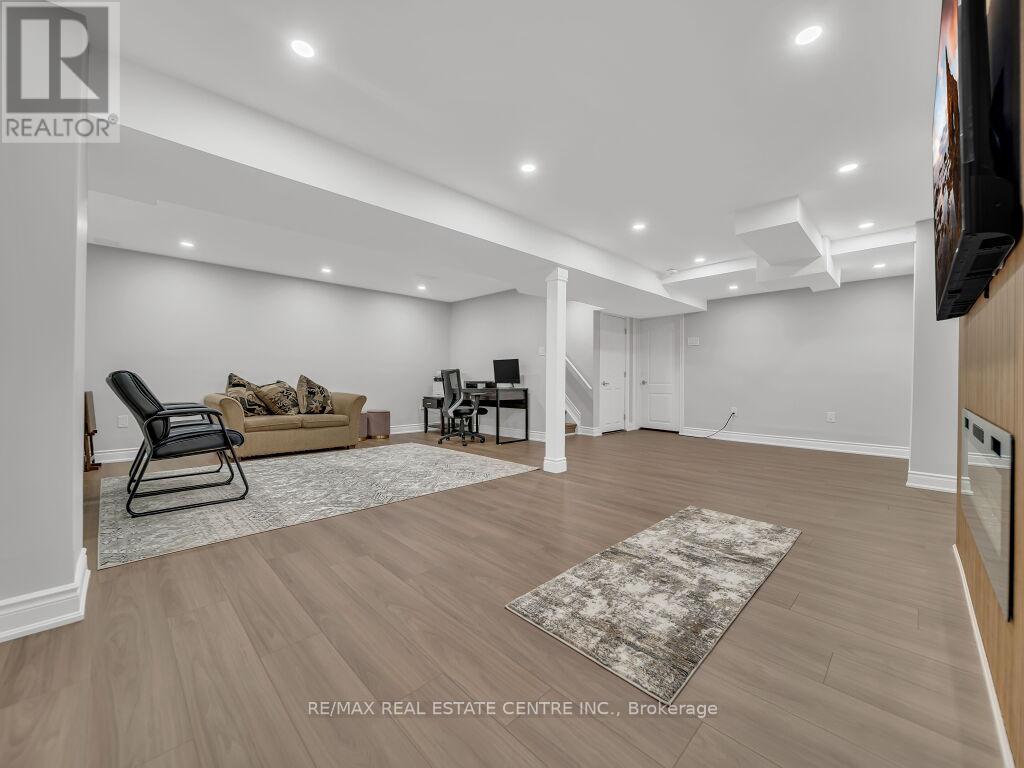 19 Pickett Place, Cambridge, Ontario  N3E 0B4 - Photo 37 - X12480002