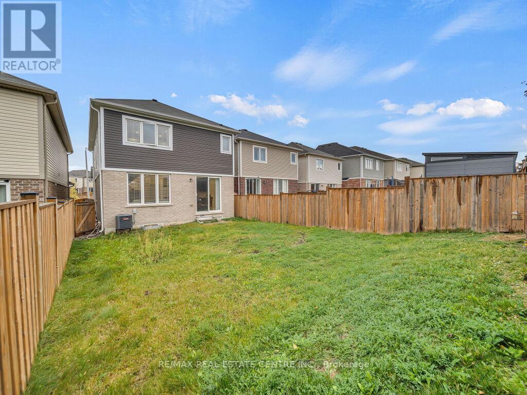 19 Pickett Place, Cambridge, Ontario  N3E 0B4 - Photo 39 - X12480002