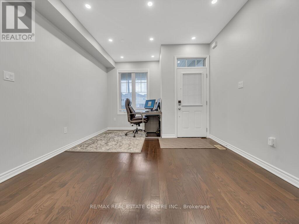 19 Pickett Place, Cambridge, Ontario  N3E 0B4 - Photo 7 - X12480002