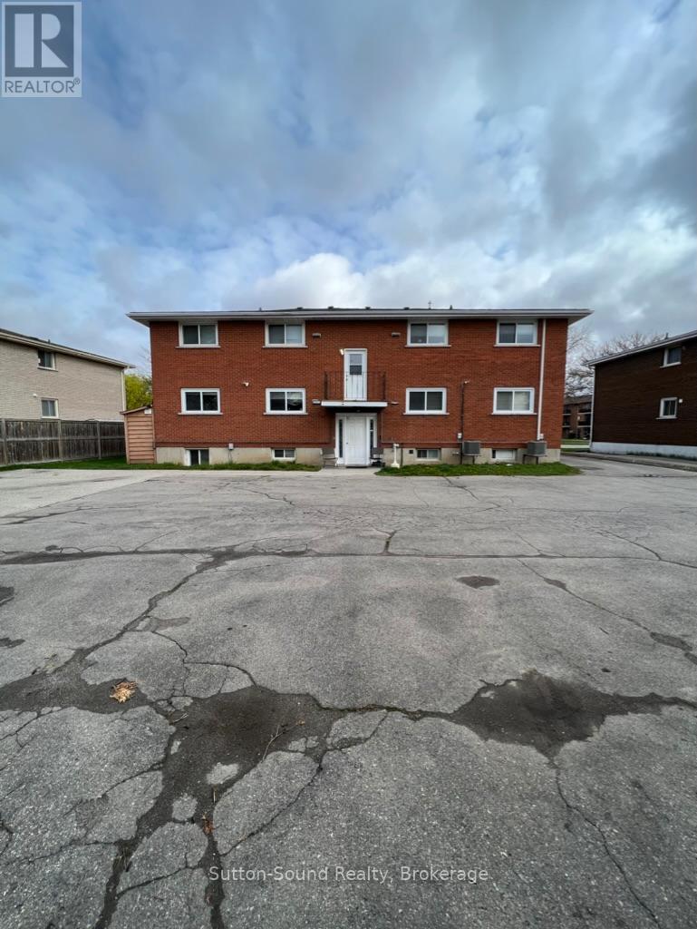 4 - 619 Grey Street, Brantford, Ontario  N3S 4Y2 - Photo 5 - X12480145