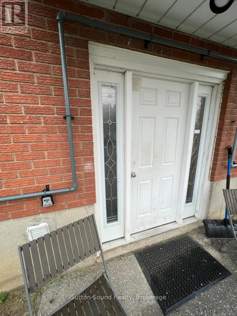 4 - 619 Grey Street, Brantford, Ontario  N3S 4Y2 - Photo 7 - X12480145