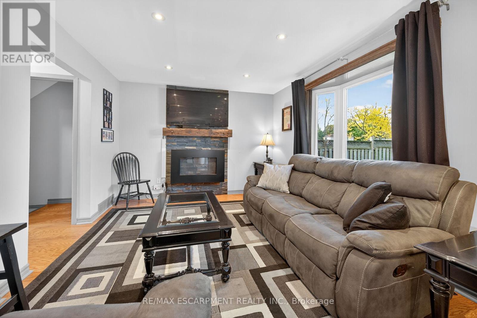 211 Birchcliffe Crescent, Hamilton, Ontario  L8T 4L1 - Photo 17 - X12480007