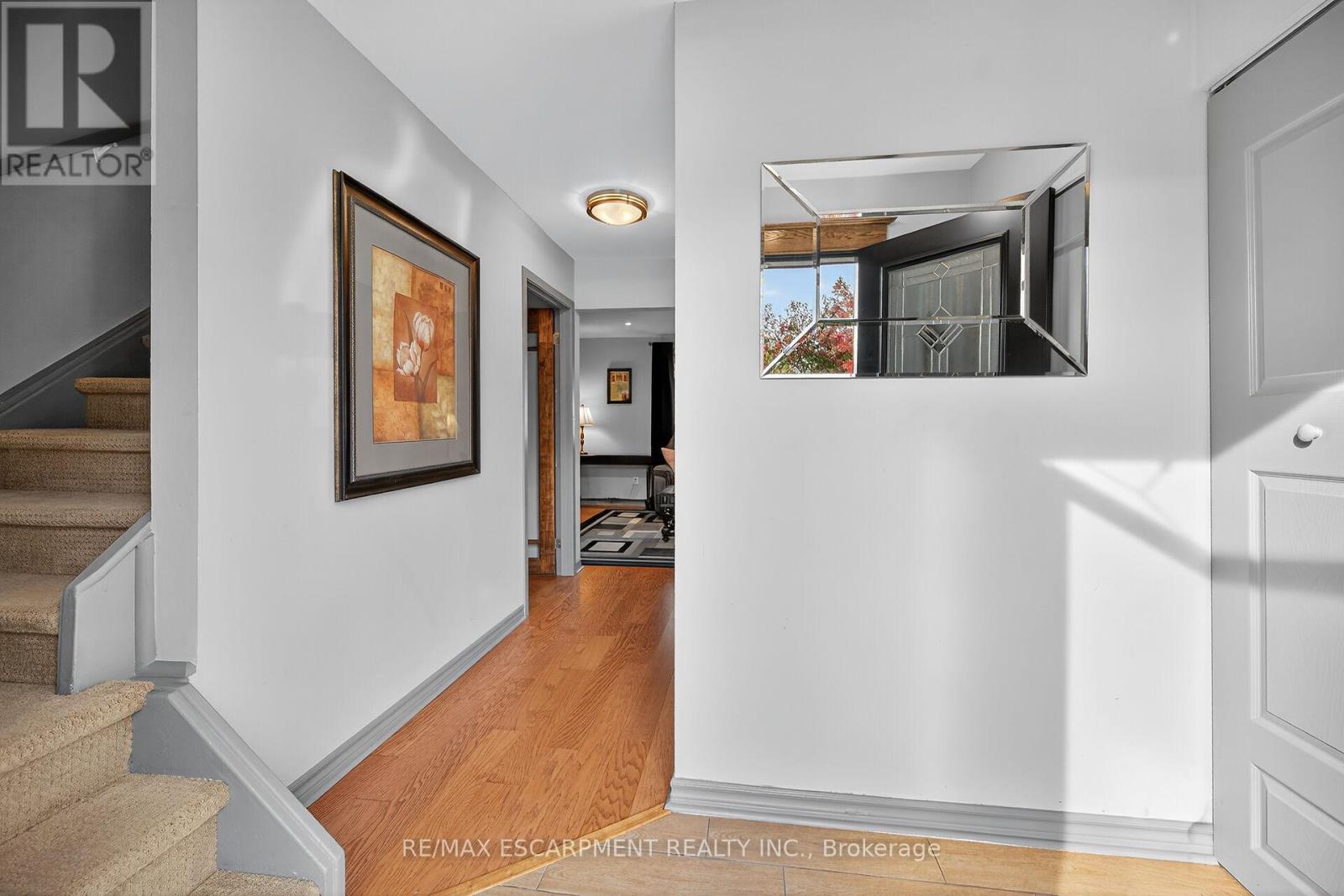 211 Birchcliffe Crescent, Hamilton, Ontario  L8T 4L1 - Photo 22 - X12480007