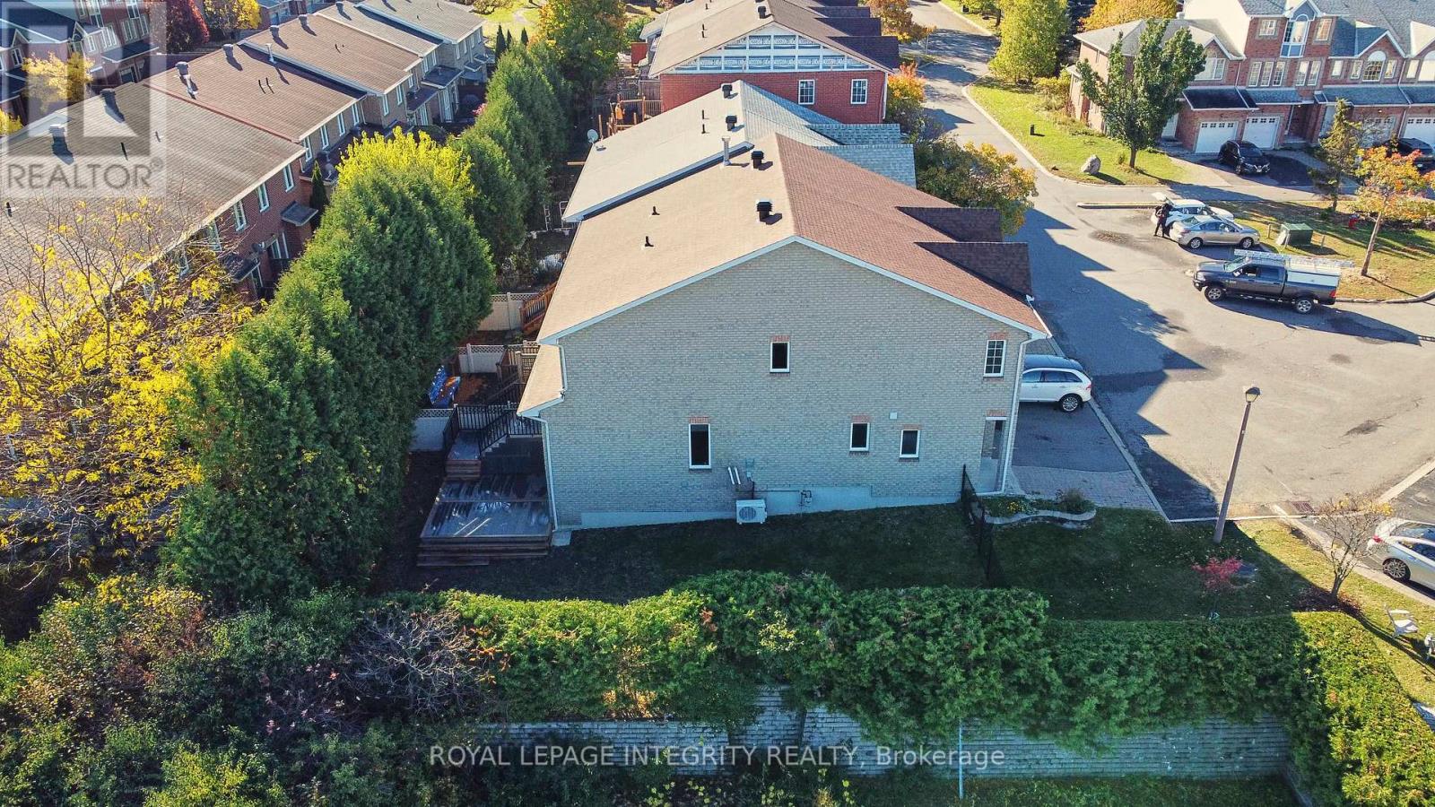 137 Tall Oak Private, Ottawa, Ontario  K1G 6T3 - Photo 37 - X12476551