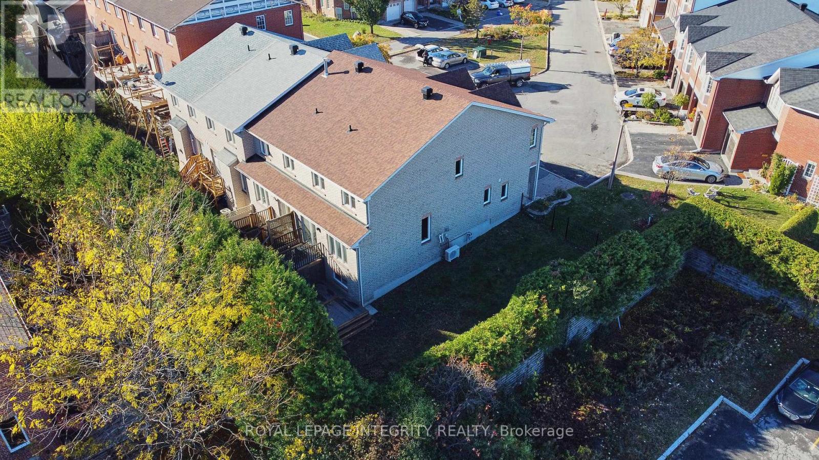 137 Tall Oak Private, Ottawa, Ontario  K1G 6T3 - Photo 38 - X12476551